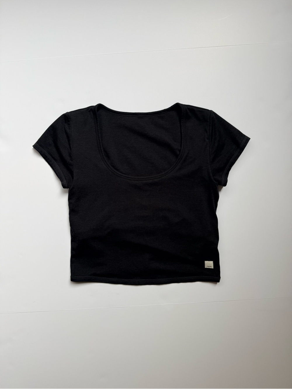 Vuori Halo Crop Short Sleeve Scoop Neck Top Black Size M